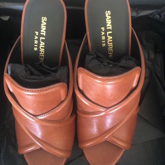YSL SAINT LAURENT Tucson mules Size 5.5 Leather NIB $1289 - Picture 4 of 10